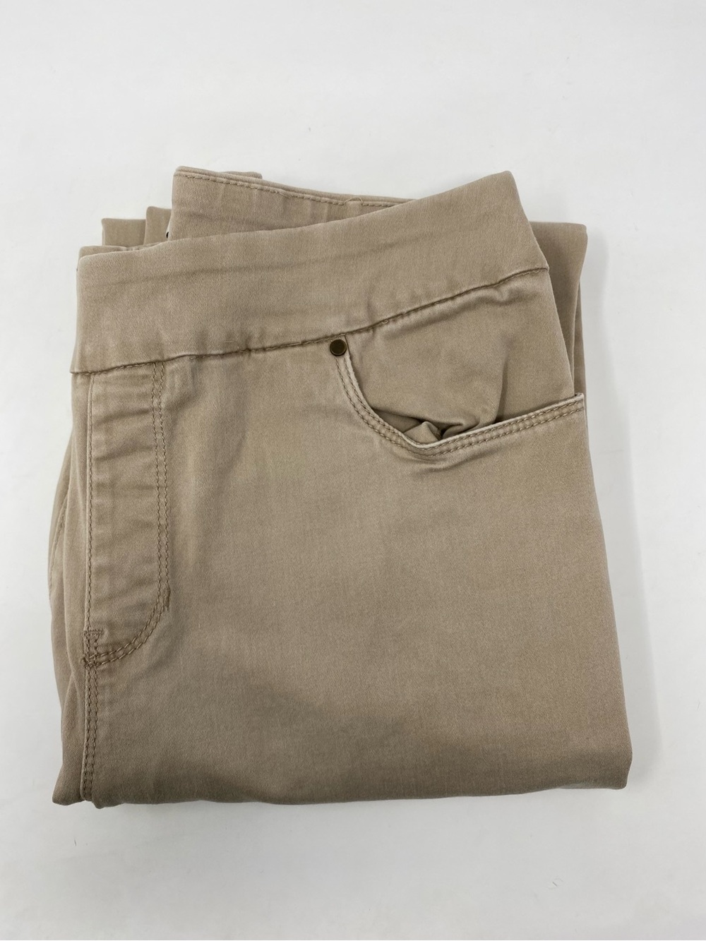 Women’s Croft & Barrow Khaki Stretch Pants Size 8
